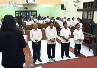 Peneguhan Pengurus Komisi Adiyuswa Periode 2025-2027