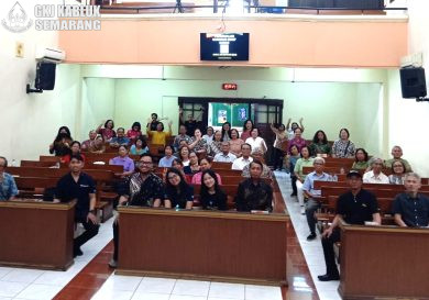 Pelatihan Pertolongan Pertama Kesehatan, GKJ Kabluk Gandeng Tim Medis RS Panti Wilasa Dr. Cipto